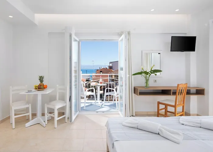 Bella Ξενοδοχείο με διαμερίσματα 2*