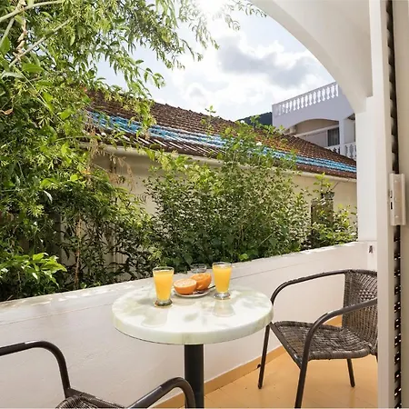 Bella Aparthotel 2*
