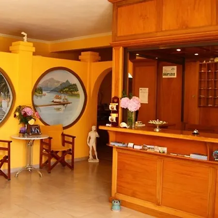 Bella Aparthotel 2*