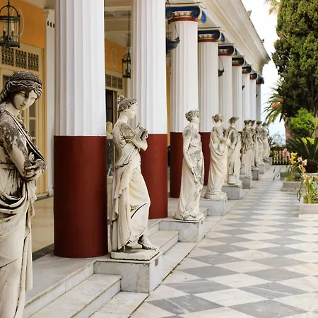 Apartahotel Bella