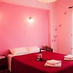 Bella Apartahotel