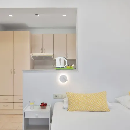 Hotel apartamentowy Bella Benitses (Corfu)